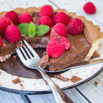 chocolate-raspberry-ice-cream-pie.png