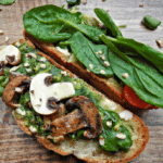 aby-ella-andwich-ith-pinach-esto-pread.png