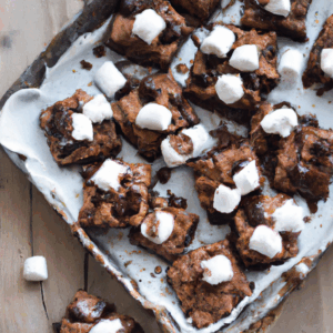 marshmallow-krispies-brownies.png