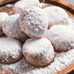 ourabiedes-lmond-hortbread-ookies-usted-ith-owdered-ugar.png