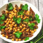 rispy-hickpeas-ith-eef-ecipe.png