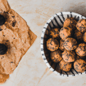 no-bake-healthy-peanut-butter-balls-recipe-my-natural-family.png