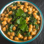 guiso-de-garbanzos-con-espinacas-chickpea-and-spinach-stew.png